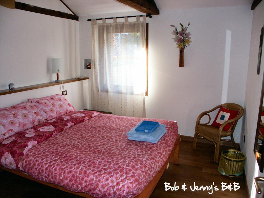 Bob And Jenny'S B&B Vicenza Room photo